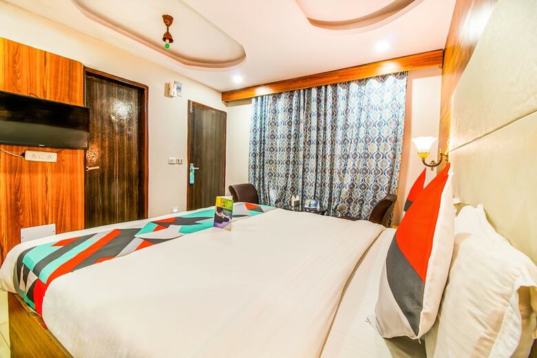Hotel Fabexpress Grand Inn
