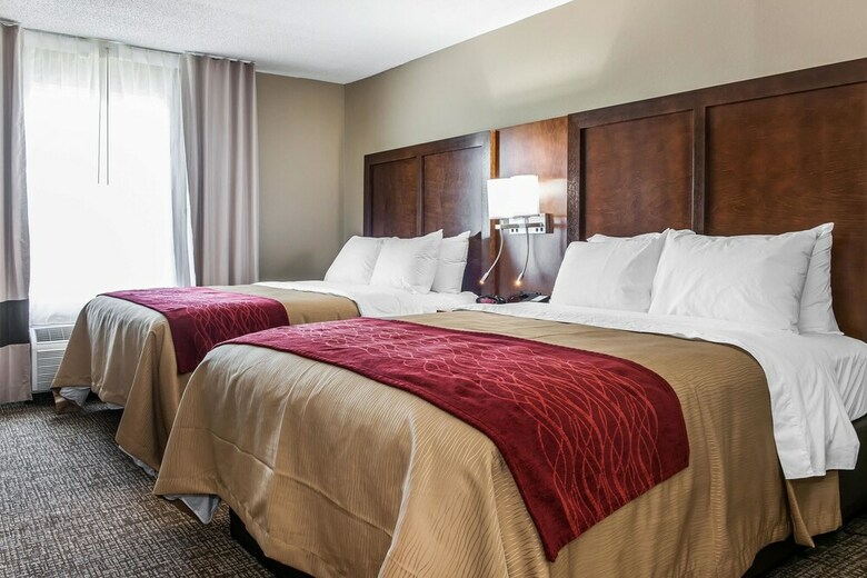 Hotel Comfort Inn And Suites