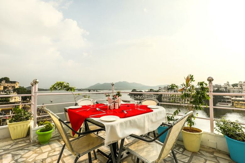 Fabhotel Pichola Haveli