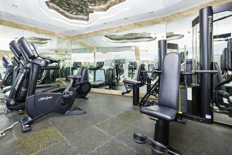 Centara Av. Residence By Pattaya Holiday