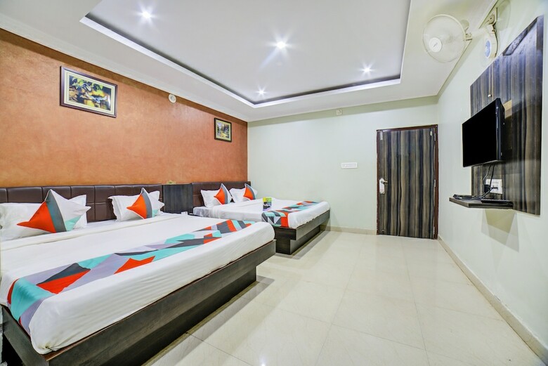 Hotel Fabexpress Royal Guest House