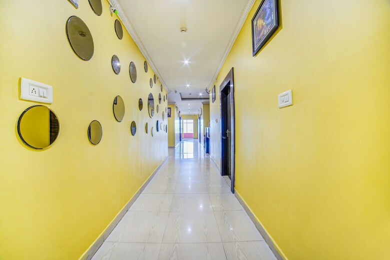 Hotel Fabexpress Royal Guest House