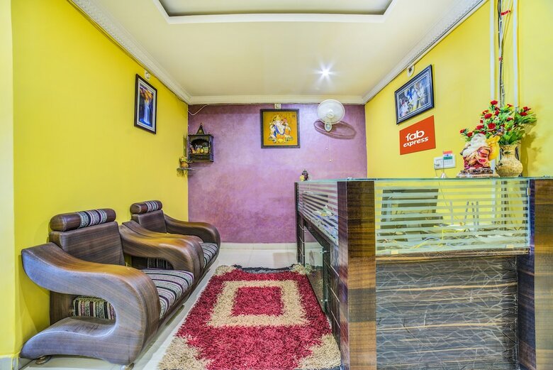 Hotel Fabexpress Royal Guest House