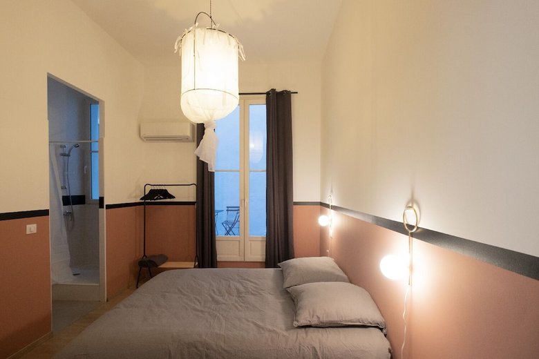 Apartamento Op�ra Le Duplex Des Etuves Avec Patio