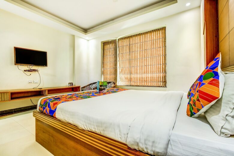 Fabhotel Radiance Paradise