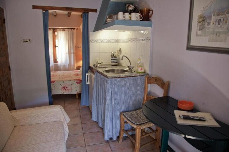 Studio In Robledillo de Gata, With Balcony And Wifi