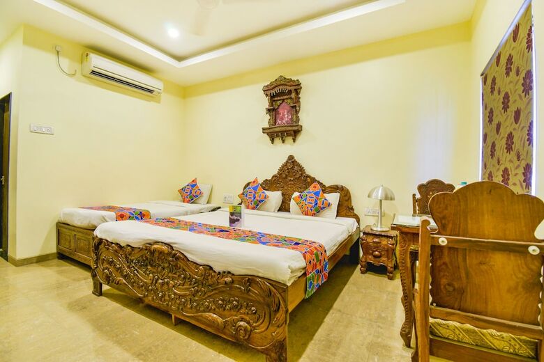 Fabhotel Paradise For You