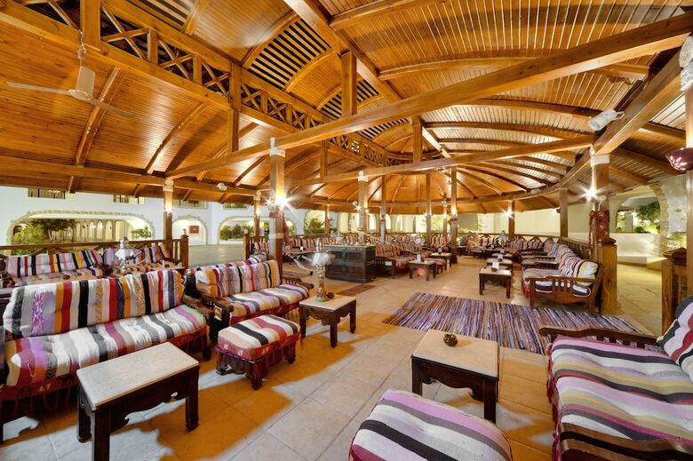 Apartamento Melton Tiran Resort