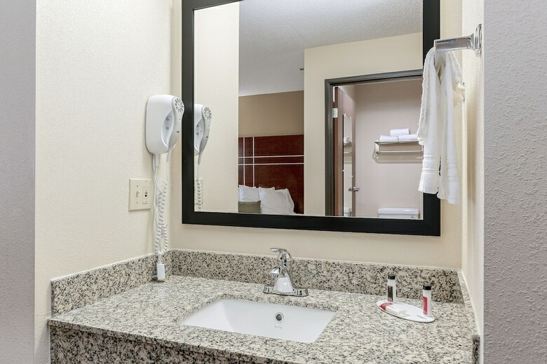 Hotel Baymont By Wyndham Bowling Green