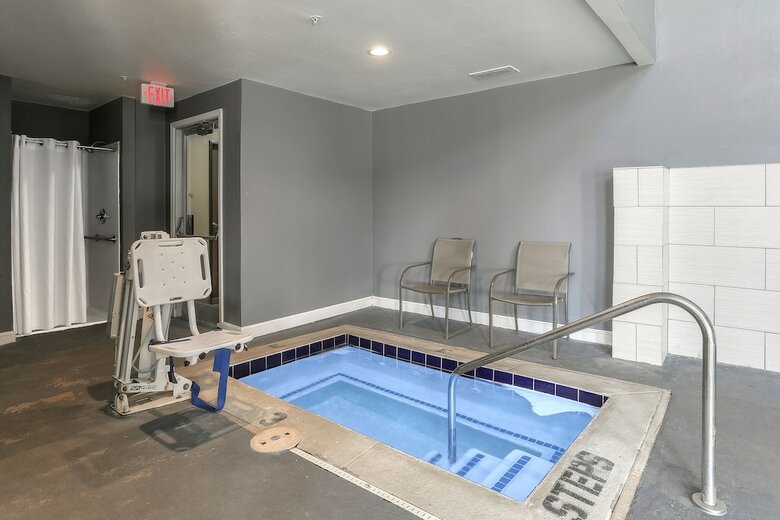Hotel Baymont By Wyndham Bowling Green