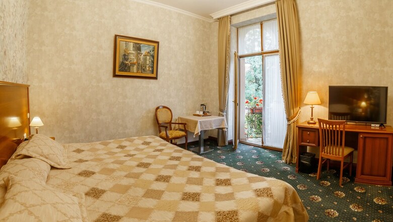 Chopin Hotel