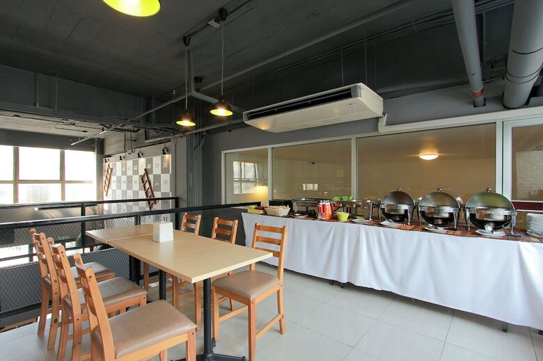 Hotel D Varee Xpress Makkasan