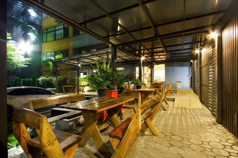 Hotel D Varee Xpress Makkasan