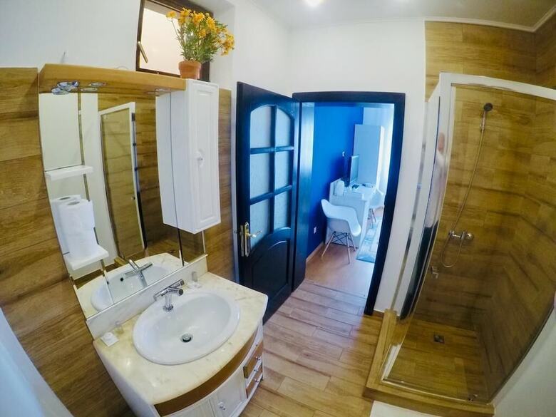 Pension Cristi's Rooms