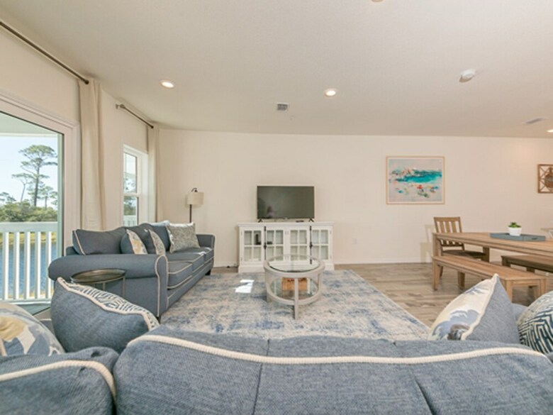 A Wave From It All - Townhomes At Lost Key
