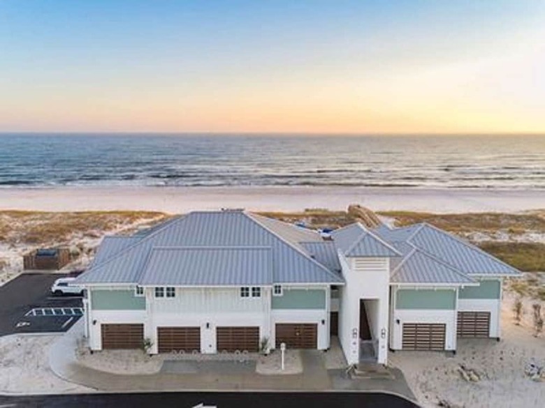 A Wave From It All - Townhomes At Lost Key