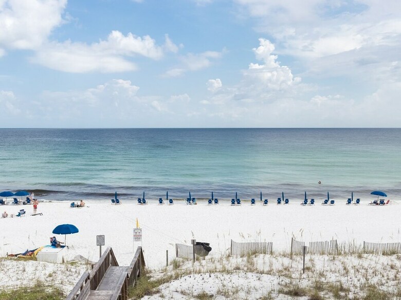 Beach Therapy At The Palms Fwb