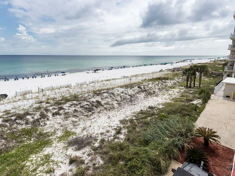 Beach Therapy At The Palms Fwb