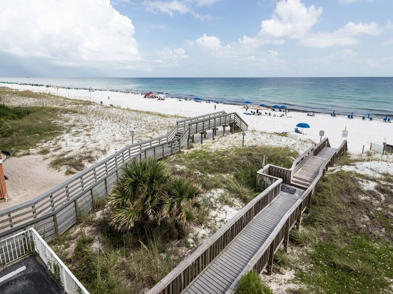 Beach Therapy At The Palms Fwb