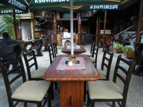 Rooms And Apartments Neron