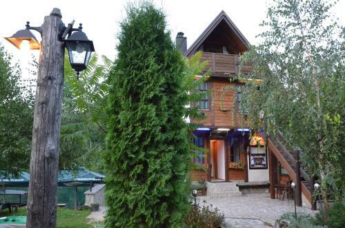 Rooms And Apartments Neron