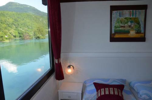 Rooms And Apartments Neron