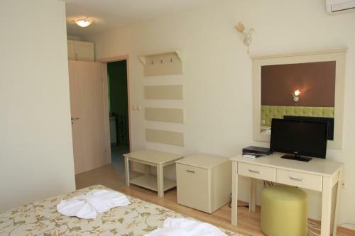 Family Hotel Zvezda