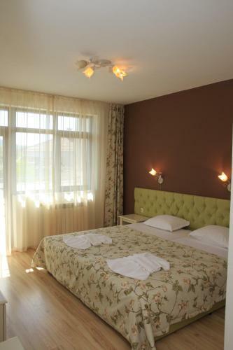 Family Hotel Zvezda