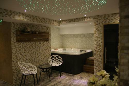 Family Hotel Zvezda