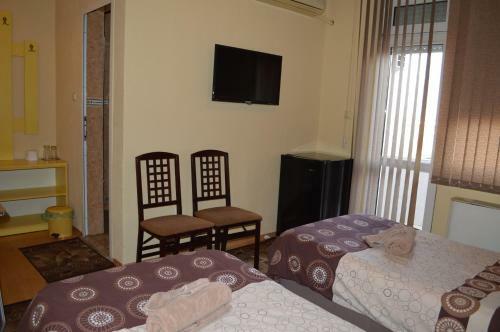 Dionis Hotel
