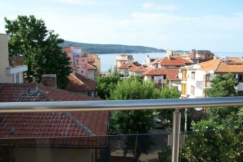 Hostal Guest House Donchevi