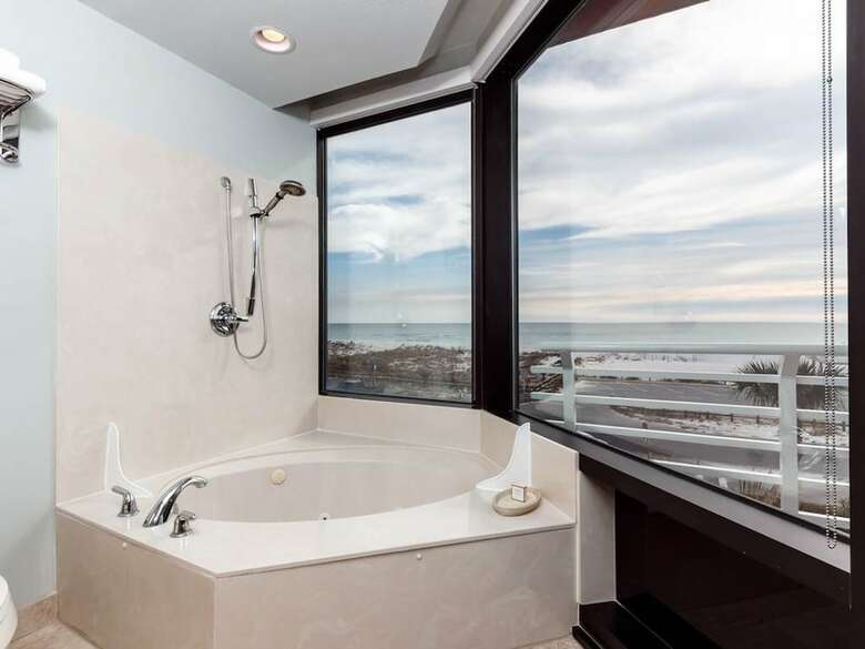 Palm Beach Club 2-242