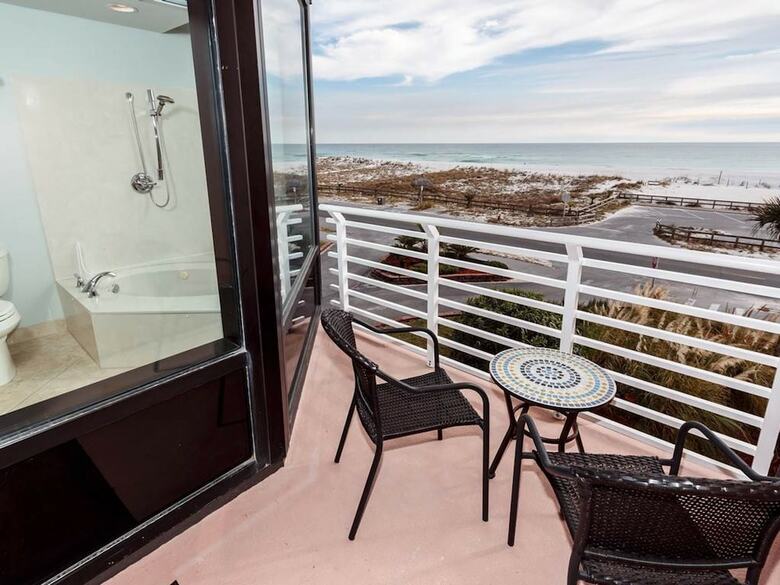 Palm Beach Club 2-242
