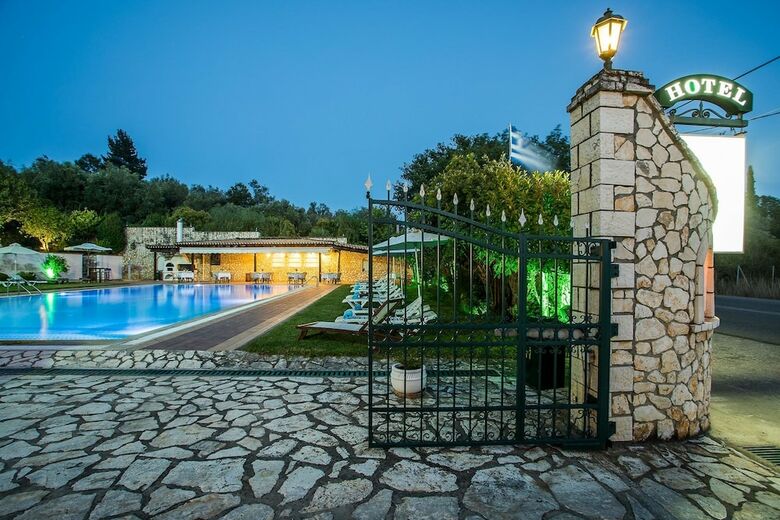 Hotel Paradise Inn