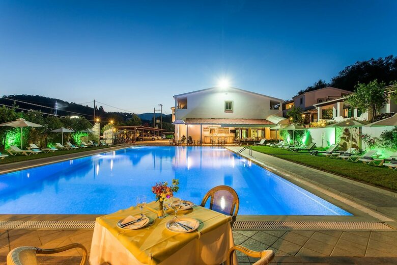 Hotel Paradise Inn