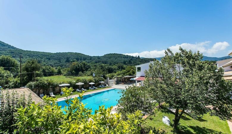 Hotel Paradise Inn