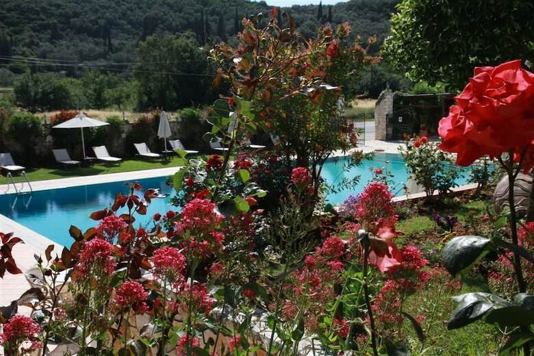 Hotel Paradise Inn