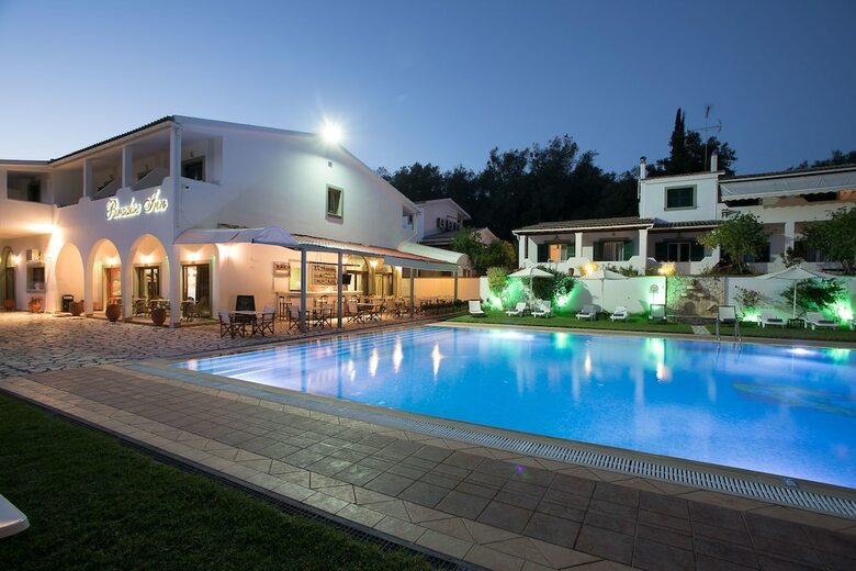 Hotel Paradise Inn