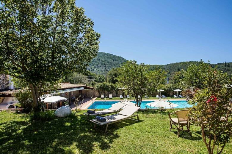 Hotel Paradise Inn