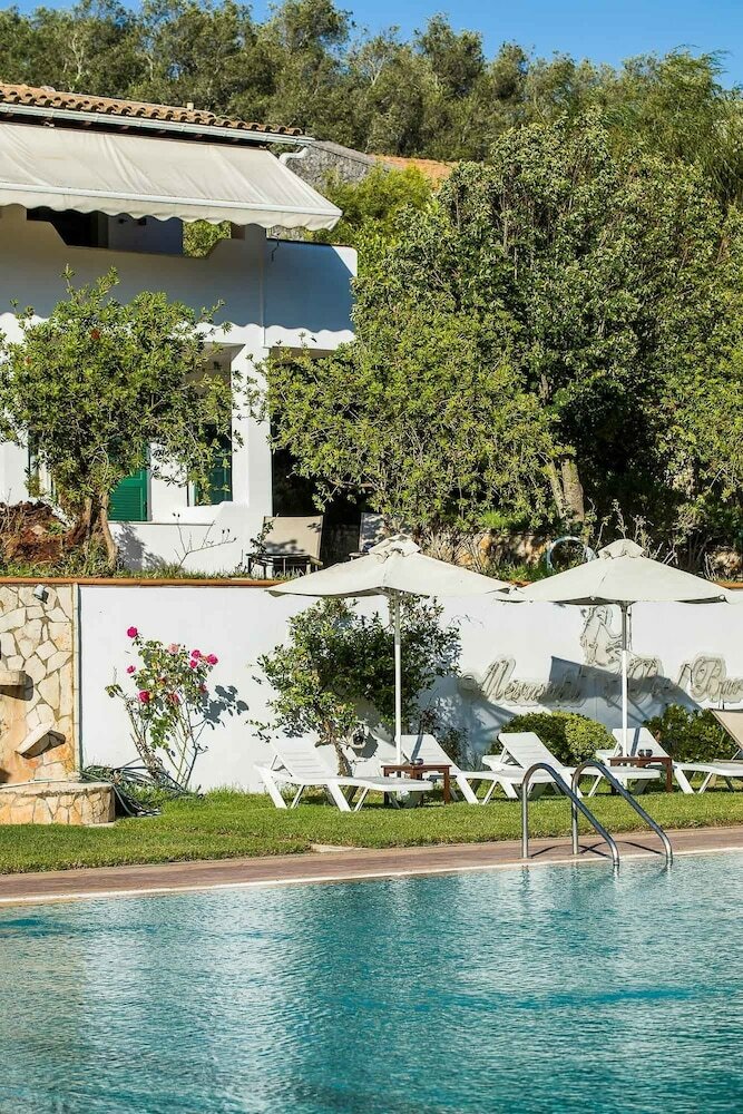 Hotel Paradise Inn