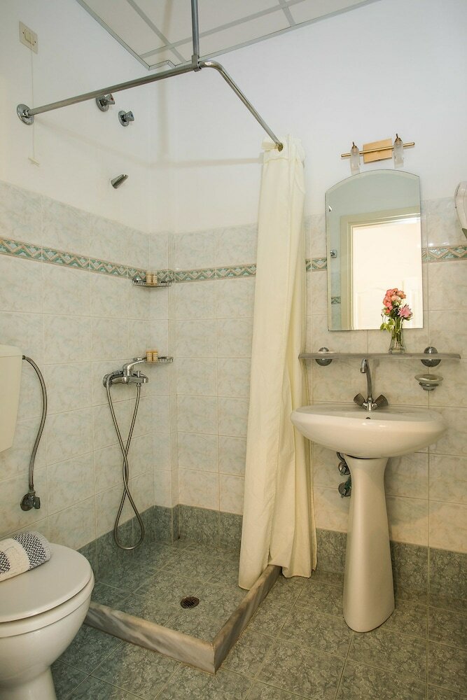 Hotel Paradise Inn