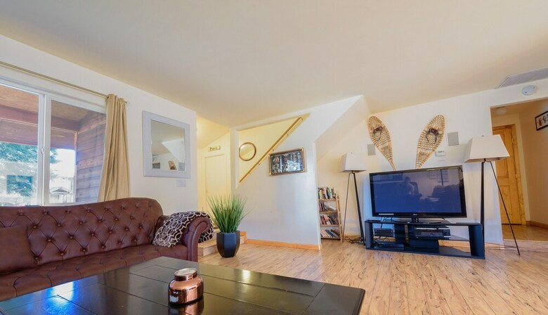 Mv25: Waterfront Tahoe Keys Home