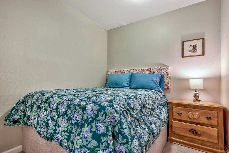 Mv3: Lake View Ski Bear Lodge