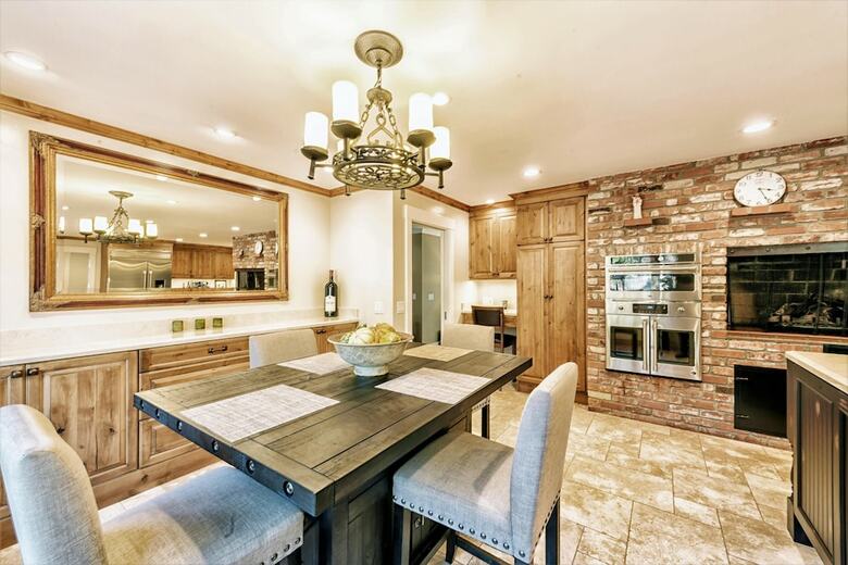 Lx47 Pebble Garden Retreat Large Home With Modern Kitchen