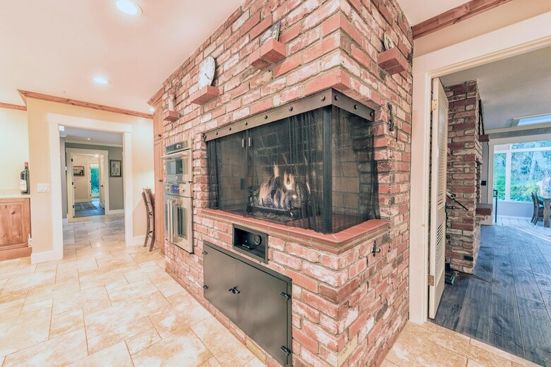 Lx47 Pebble Garden Retreat Large Home With Modern Kitchen