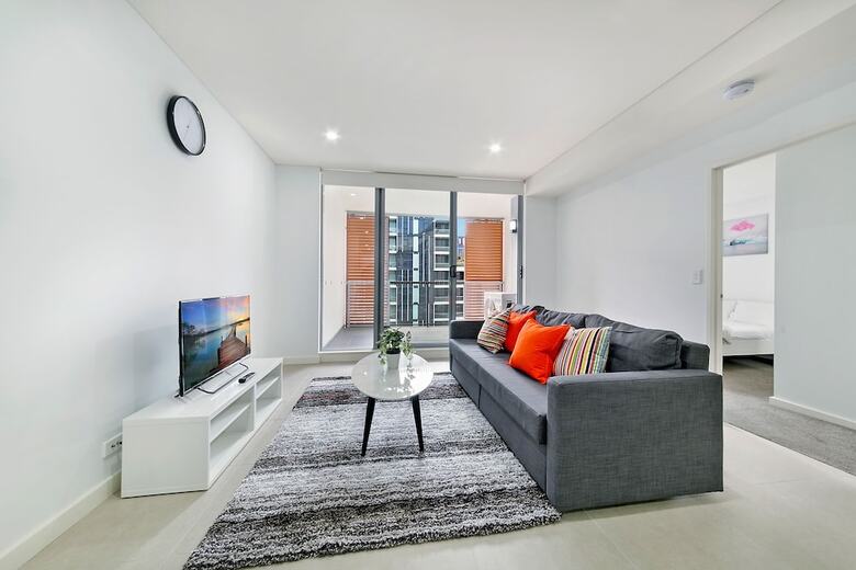 Apartamentos Luxury Spacious 2bd Near Airport & Train