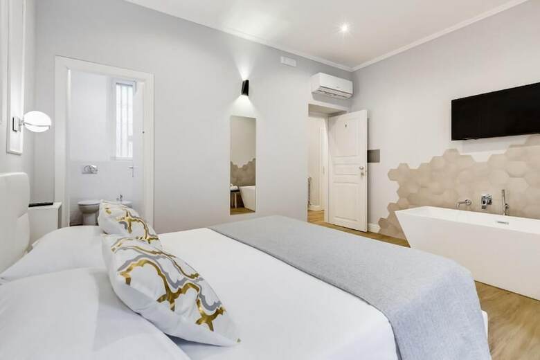 Hotel Opera Private Suites