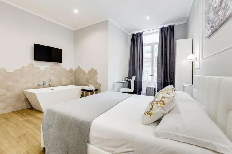Hotel Opera Private Suites