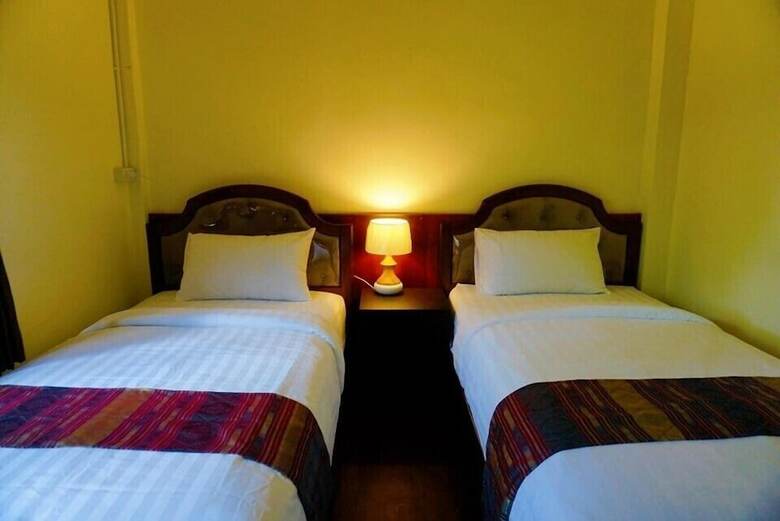 Punyin Local Hotel