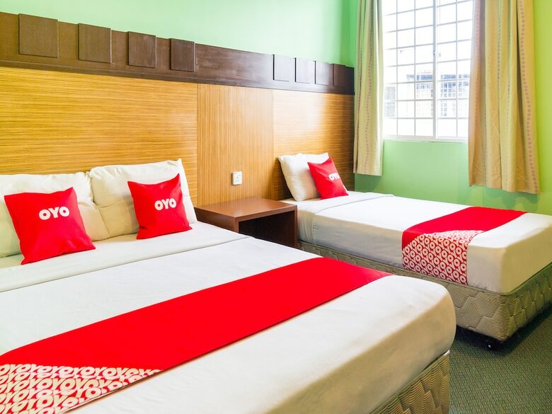 Oyo 89408 Royal Hotel
